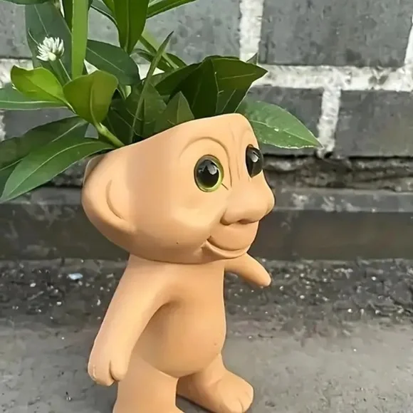 Troll flower plot w/green eyes (NWT) - Picture 3 of 7